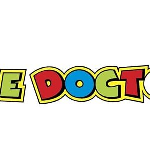 Pegatina Motociclismo Premium - Diseño Épico de Corredor de Moto, GP, 16x2.5 cm - Tintas Ecosolventes, Resistente al Agua y UV - Ideal para Cascos, Vehículos y Equipos